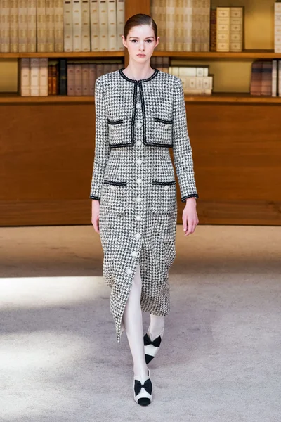 Look 22
